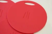 Podsedák s&nbsp;logem Prahy&nbsp;3