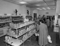 Prvni samoobsluha Husitska